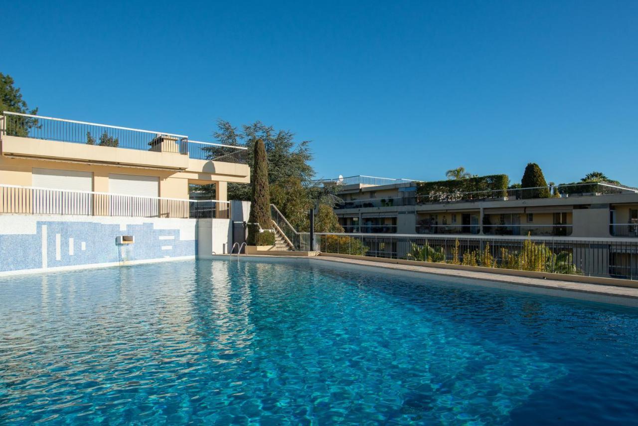 3 Pièces Vue Et Piscine Quartier Parc Impérial Appartement *